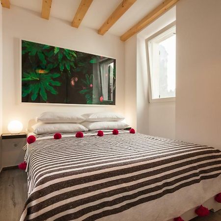 Apartments Stube 4 Ровинь Экстерьер фото